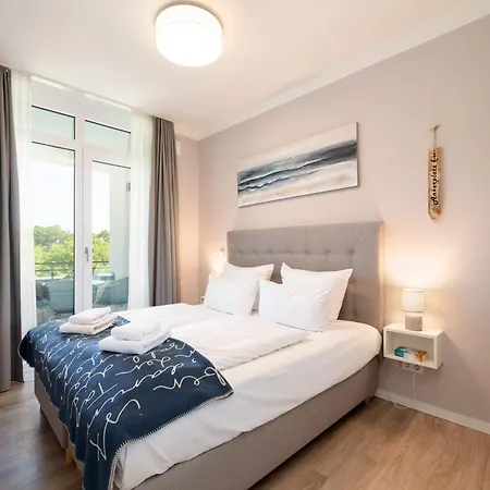 Appartement Mit Parkblick Lübeck
